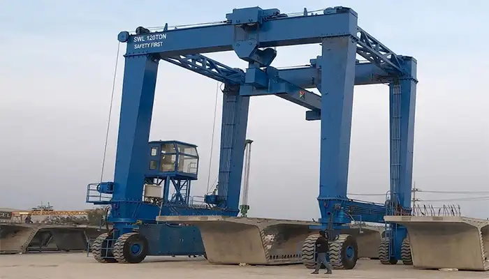 Straddle Carrier in Precast Handling Straddle Carrier in Precast Handling